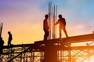 ΓΣΕΕ: Δεσμευτικά μέτρα για την προστασία των εργαζομένων από τη θερμική καταπόνηση