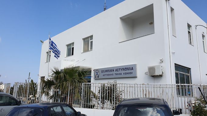 65χρονος κατήγγειλε ότι τραυματίστηκε με ψαλίδι κουράς μετά από καβγά για πρόβατα!