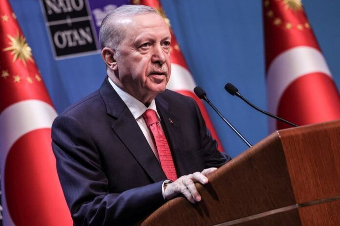 Νέα προκλητική ανάρτηση Ερντογάν: Μιλά και πάλι για τουρκική μειονότητα στη Θράκη