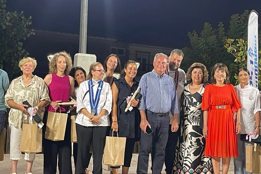Η Περιφέρεια Κρήτης τιμώμενη στον 4ο Διαγωνισμό Χειροποίητης Πίτας στα Σήμαντρα Χαλκιδικής