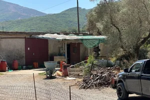 Βίντεο-ντοκουμέντο από την επίθεση στον κτηνοτρόφο στο Ρέθυμνο – Οι κινήσεις του δράστη πριν και μετά το χτύπημα