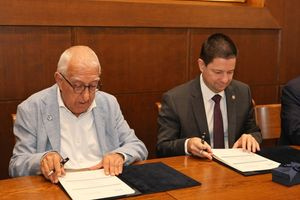 Μνημόνιο συνεργασίας της Βουλής των Ελλήνων με το Εθνικό και Καποδιστριακό Πανεπιστήμιο Αθηνών στους τομείς εκπαίδευσης κι επιστημονικής έρευνας