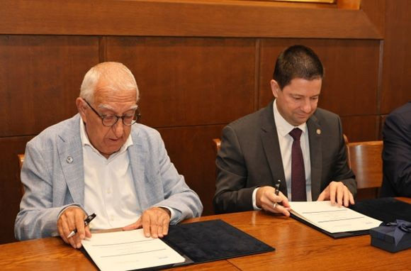 Μνημόνιο συνεργασίας της Βουλής των Ελλήνων με το Εθνικό και Καποδιστριακό Πανεπιστήμιο Αθηνών στους τομείς εκπαίδευσης κι επιστημονικής έρευνας
