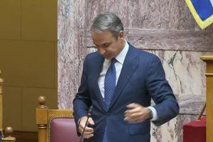 Ένταση στη Βουλή: Αποχώρηση Μητσοτάκη με σκληρή ατάκα κατά Κωνσταντοπούλου – “Με αυτή τη συμπεριφορά, κυρία μου, δεν θα καθίσω να σας ακούσω”