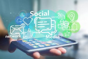 Social media: ελευθερία, τοξικότητα, όρια και ευθύνη