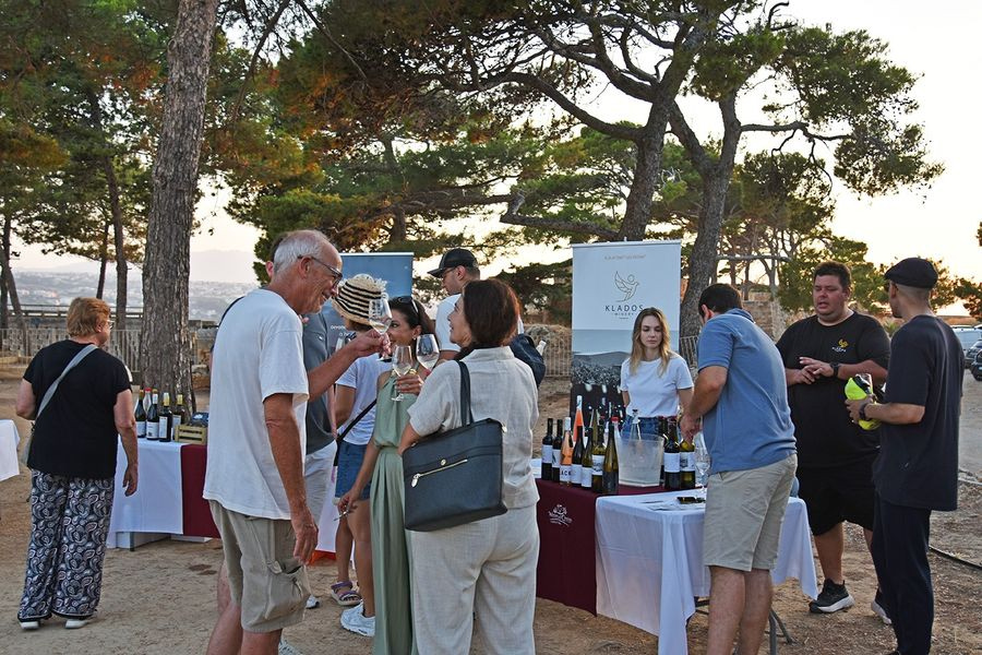 Το Wines@Fortezza 2026 πλημμύρισε με κόσμο και άρωμα κρητικού κρασιού