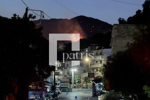 “Κόλαση” φωτιάς στο Ρέθυμνο: Ανεξέλεγκτο το μέτωπο όλη νύχτα από Αγία Γαλήνη προς Τριόπετρα και πίσω… – Όλο το χρονικό της τραγωδίας με τους πυροσβέστες, τις διασώσεις παραθεριστών και την κάθοδο του Επιθεωρητή (pics)
