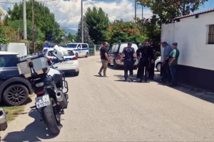 Αίγιο: Η πιο κρίσιμη εβδομάδα για τη διπλή δολοφονία – Τα ίχνη αίματος και η εύθραυστη ψυχολογική κατάσταση της 54χρονης