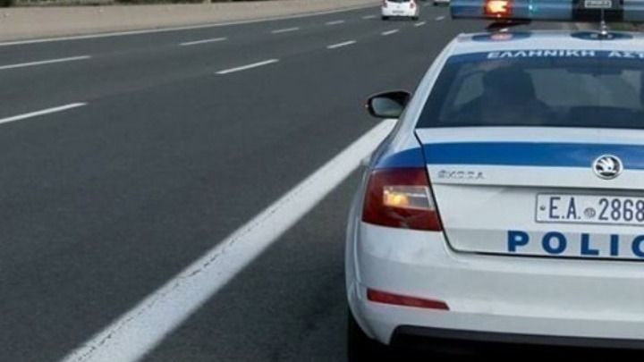Συνελήφθη ο οδηγός του γερανοφόρου που προσέκρουσε σε τμήμα της γέφυρας Πανοράματος