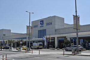 Έκτακτη προσγείωση αεροπλάνου στο Ελευθέριος Βενιζέλος μετά από ένδειξη για καπνό