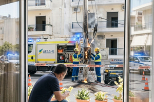 Οργή στις Μεσαμπελιές: Για 12 ώρες χωρίς ρεύμα και βλέπουμε… – “Mας λένε από τον ΔΕΔΔΗΕ ότι δεν έχουν ενημέρωση για τη βλάβη”, λένε κάτοικοι στο patris.gr