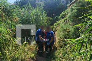 Απέτρεψαν αυτοκτονία ΕΚΑΒίτες και αστυνομικοί στα Χανιά