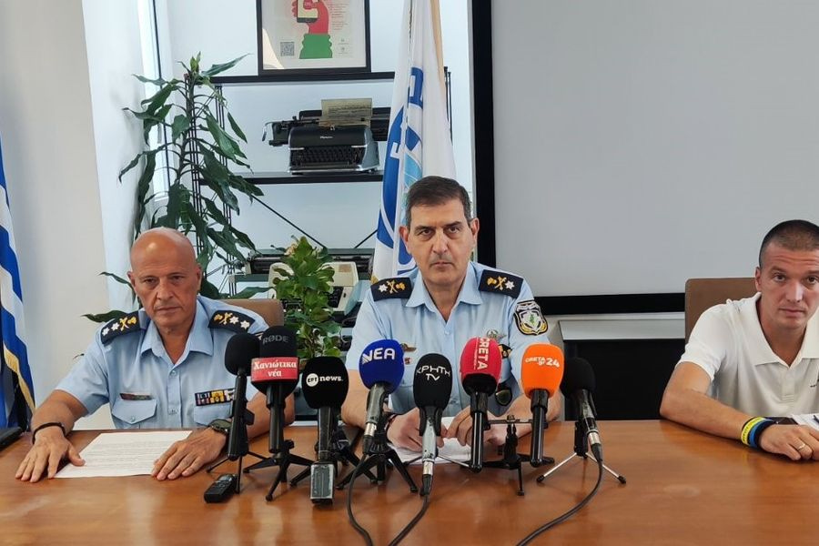 «Bόμβες» της ΕΛ.ΑΣ.! Κορυφή του “παγόβουνου” ιατροδικαστής και τοξικολόγος – Δεκάδες υποθέσεις στο μικροσκόπιο