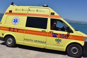 Πάτρα: Αστυνομικοί και ναυαγοσώστης έσωσαν 55χρονο που μπήκε στη θάλασσα για να αυτοκτονήσει