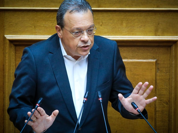 Φάμελλος: «Ο Μητσοτάκης θέλει να κουκουλώσει το σκάνδαλο των υποκλοπών με νέο κοινοβουλευτικό πραξικόπημα»