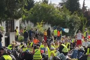Γερμανία: Χιλιάδες διαδηλωτές στην Ερφούρτη κατά του ακροδεξιού κόμματος AfD