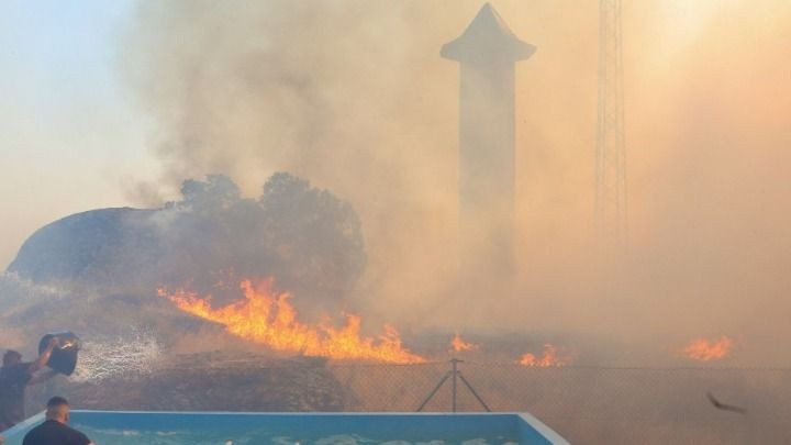 Ισπανία: «Σχεδόν δεν έχουν απομείνει φλόγες» στην πυρκαγιά που ξέσπασε στην περιοχή της Μαδρίτης