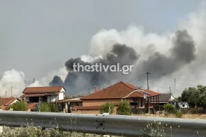 Φωτιά στη Νέα Καλλικράτεια της Χαλκιδικής: Μήνυμα 112 για εκκένωση των περιοχών Αμπελάκια και Κηπούπολη