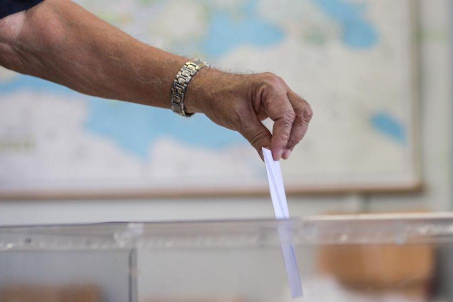 Δημοσκόπηση Marc: Σταθερά πρώτη η ΝΔ με 30,8% στην εκτίμηση ψήφου, δεύτερη η ΕΛΑΣ με 16,8% και τρίτο το ΠΑΣΟΚ με 11%