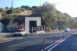 Αυτοκίνητο τυλίχθηκε στις φλόγες στον ΒΟΑΚ (pics)
