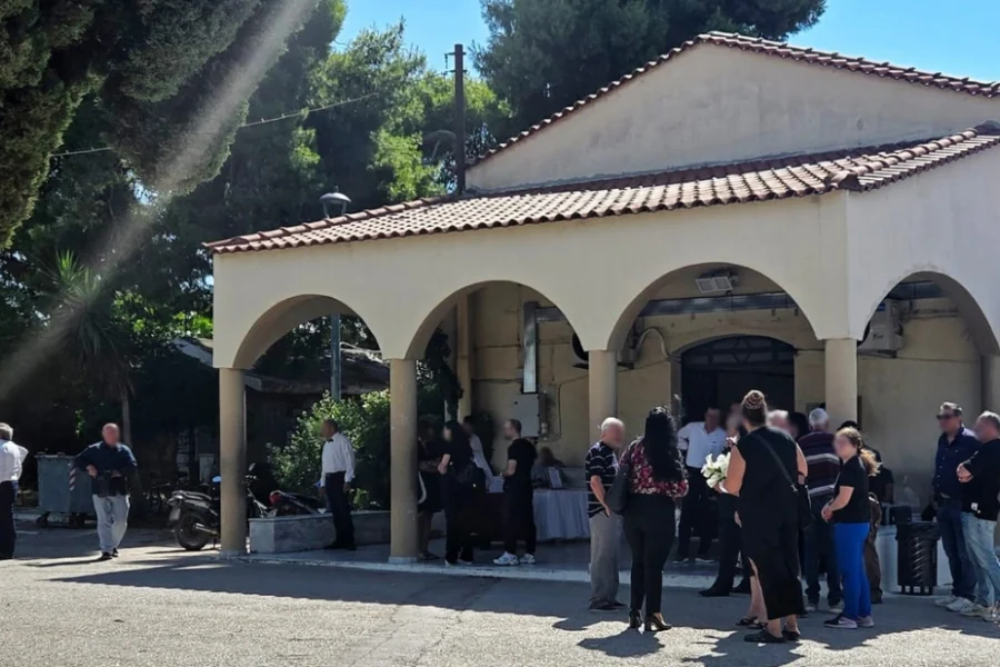 Συγγενείς και φίλοι αποχαιρέτησαν τον δικηγόρο Σταύρο Γεωργίου