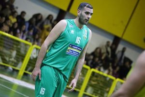 Παραμένει για 5η χρονιά στην Αναγέννηση ο Δημήτρης Κουρέπης