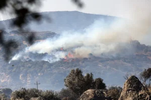 Ριπές ανέμων: Παραδομένη η Κρήτη στις φλόγες και τις “ορέξεις” του Αίολου με ταχύτητες ως και 108 χλμ/ώρα – Πότε θα αρχίσει η εξασθένησή τους