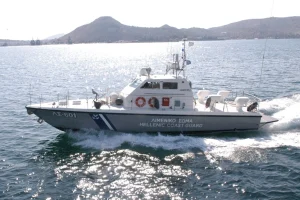 Θρίλερ στη Σύμη: Σε εξέλιξη οι έρευνες για τον εντοπισμό των αγνοουμένων που επέβαιναν σε ιστιοπλοϊκό