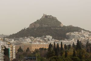 Κλείνουν για το κοινό οι λόφοι Λυκαβηττού και Φινόπουλου λόγω κινδύνου πυρκαγιάς
