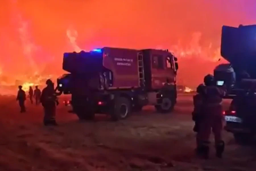 Πύρινος κλοιός στην Ισπανία: Εκκενώθηκε δήμος 3.500 κατοίκων 60 χιλιόμετρα από τη Μαδρίτη
