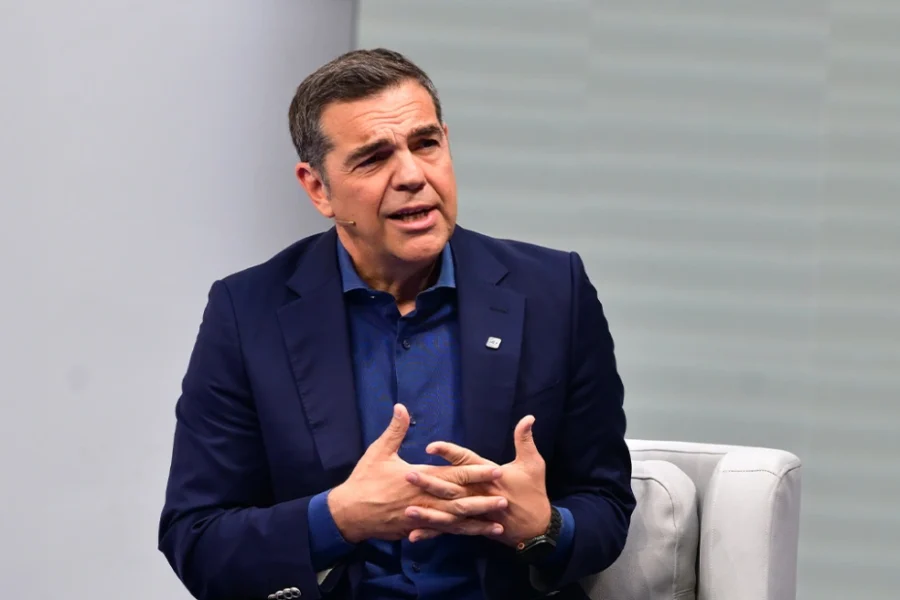 Νέο βίντεο Τσίπρα: Δέσμευση η κατάργηση των Πανελλαδικών και τέλος στους μισθούς αναξιοπρέπειας των εκπαιδευτικών