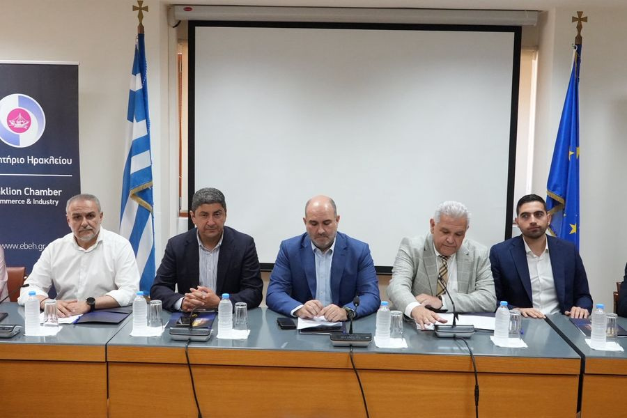 Ηράκλειο: Σε σύσκεψη με παραγωγικούς φορείς ο υφυπουργός Οικονομίας και Οικονομικών, Δημήτρης Μαρκόπουλος