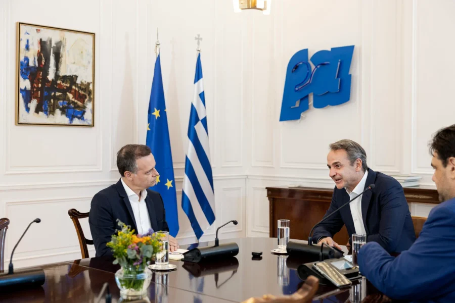 Συνάντηση Μητσοτάκη-Δούκα στο Μαξίμου – Τι συζήτησαν