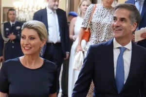 Οι εντυπωσιακές κυρίες που έκλεψαν την παράσταση στη δεξίωση του Προεδρικού Μεγάρου