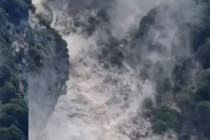 Μύρτος Κεφαλονιάς: Έκτακτα μέτρα από την Πολιτική Προστασία μετά τις κατολισθήσεις