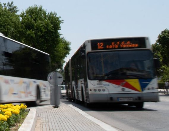 Τραυματίστηκε φύλακας από χτύπημα με βαριοπούλα σε επεισόδιο σε αμαξοστάσιο του ΟΑΣΘ – Δύο συλλήψεις