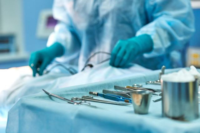 ΠΑΓΝΗ: Κλειστές 3 από τις 7 χειρουργικές αίθουσες για να βγουν οι 40.000 μέρες χρωστούμενες άδειες!