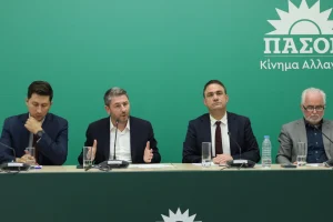 Πώς κοστολογεί το ΠΑΣΟΚ την 13η σύνταξη, οι 17 προτάσεις του για τους συνταξιούχους