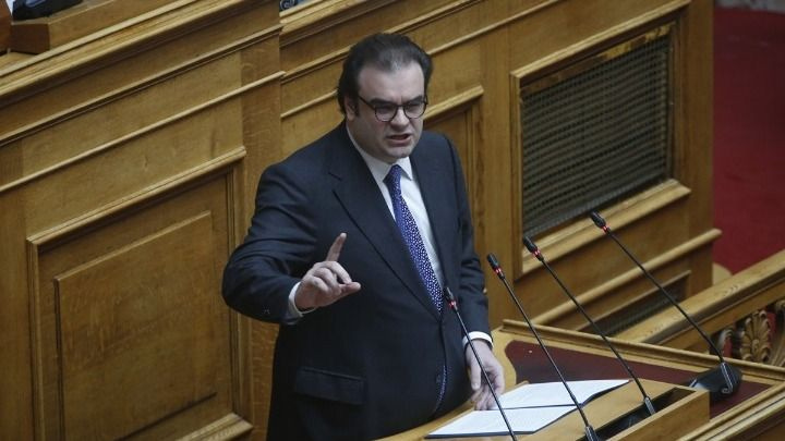 Κυρ. Πιερρακάκης: Σήμερα αποφασίζουμε τι χώρα θέλουμε να κληροδοτήσουμε – Εκκωφαντική αντίφαση ΕΛΑΣ, ΠΑΣΟΚ στο άρθρο 16