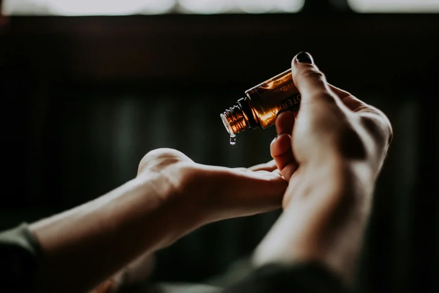Skincare: Μπορούν τα προϊόντα περιποίησης δέρματος να περιέχουν μικροπλαστικά;