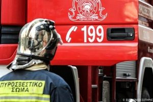 Φωτιά σε αυτοκίνητο έπειτα από επικίνδυνους ελιγμούς για αποφυγή αστυνομικού ελέγχου – Τρεις συλλήψεις για ναρκωτικά