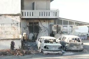 Πύρινη κόλαση στο Ρέθυμνο: Βιβλικές καταστροφές από τη φωτιά που ξεκίνησε από καλώδια της ΔΕΗ – Συνεχίζεται η μάχη με τις φλόγες, καταστράφηκαν σπίτια και επιχειρήσεις (vid)