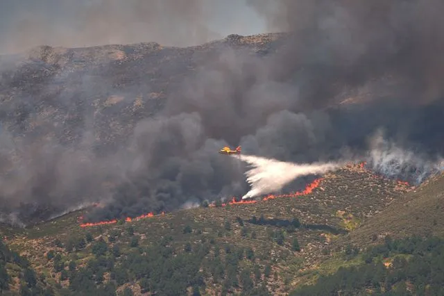 Στην Ισπανία δύο ελληνικά Canadair – Συνδράμουν στη μάχη με τις δασικές πυρκαγιές