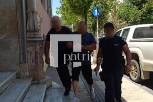 Μετά τα σκαμπίλια στα παιδιά ο σπιτονοικοκύρης ζήτησε… συγνώμη – Απολογείται για απόπειρα ανθρωποκτονίας από πρόθεση