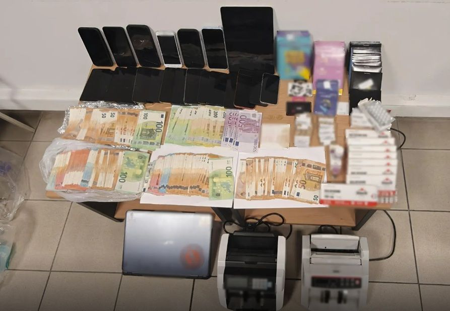 Χειροπέδες σε 4 μέλη σπείρας τοκογλύφων στη Θεσσαλονίκη – Ανάμεσα τους ο αρχηγός – Πως δρούσαν
