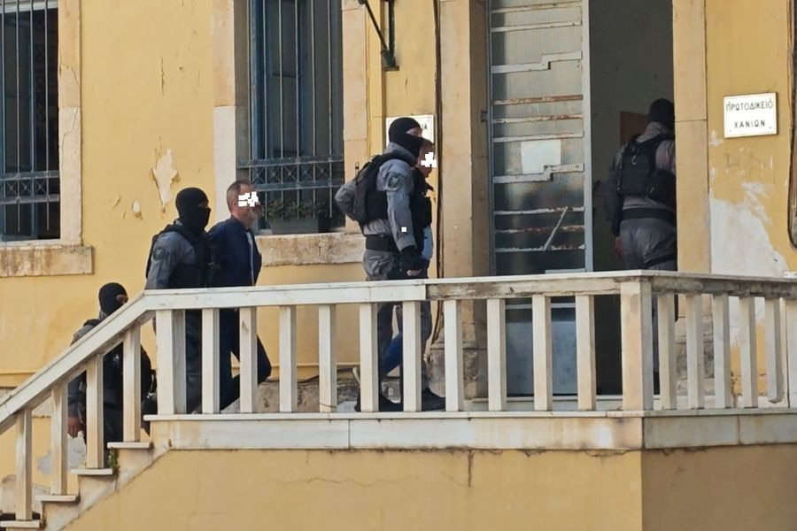 Απολογούνται ιατροδικαστής και τοξικολόγος (video & photos)