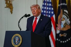 Αισιόδοξος ο Τραμπ για λύση στον πόλεμο της Ουκρανίας – “Πιστεύω ότι θα τον τελειώσουμε”