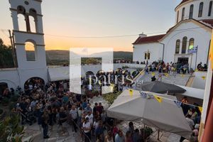 Με κατάνυξη και μεγάλη συμμετοχή πιστών το προσκύνημα στην Ι.Μ. Αγίας Μαρίνας στη Βόνη (φωτογραφίες + βίντεο)