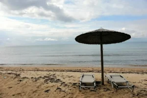 Χαλκιδική: Συγκλονίζει ναυαγοσώστρια που έσωσε το 2,5 ετών κοριτσάκι – ” Ήταν μελανιασμένο και με πρησμένα μάτια”