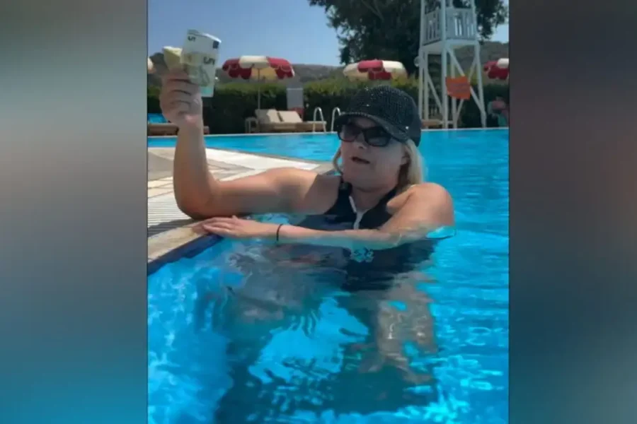 Η Χαρά Τσιώλη τρολάρει την Ιωάννα Τούνη για το βίντεο με τα χρήματα στο Μπαλί – Συνεχίζεται το beef